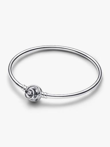 Brazalete Rígido con Broche Círculos Entrelazados
