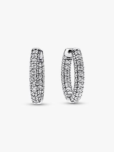 Aretes de aro con hilera en pavé