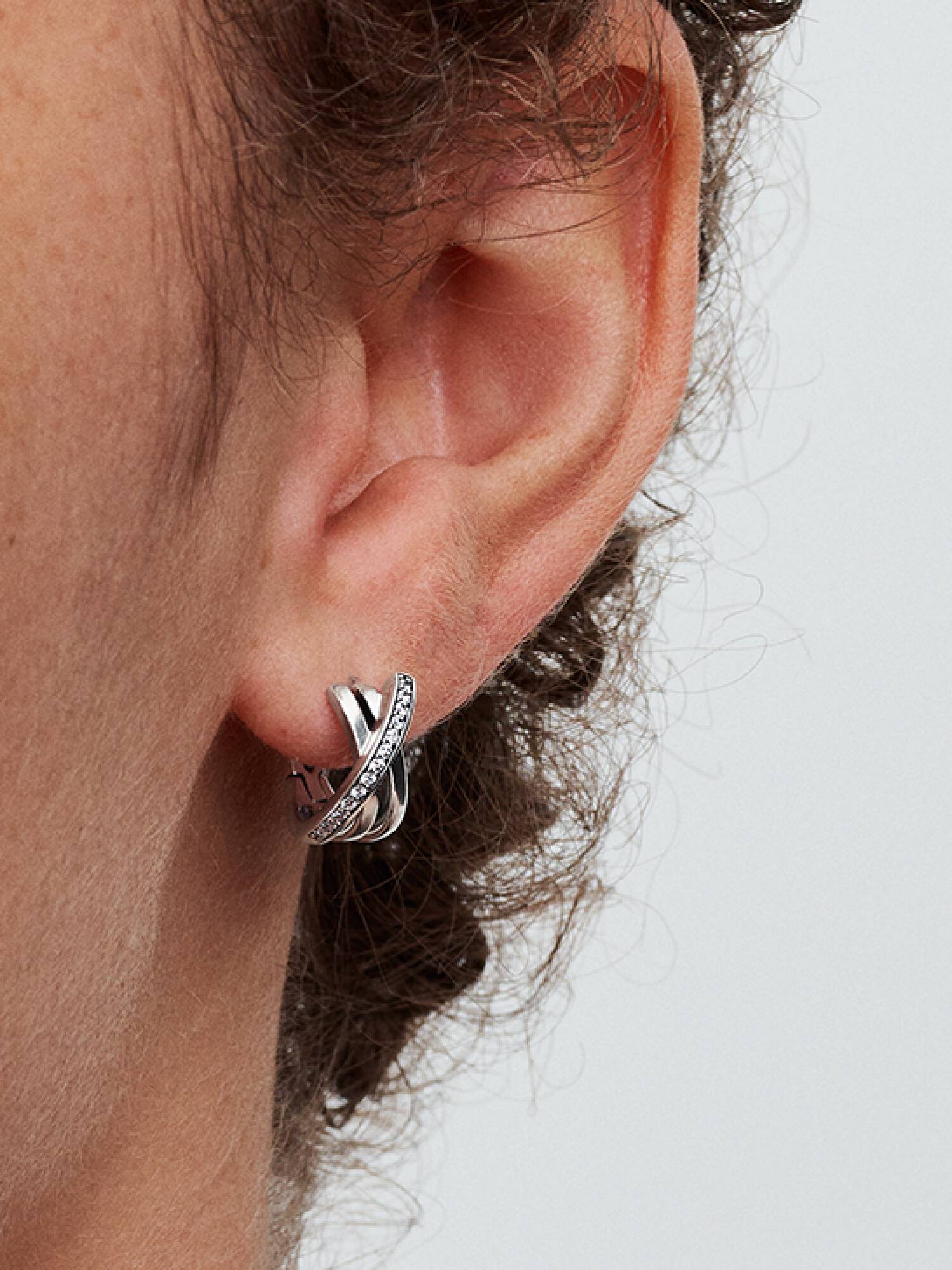Aretes de aro Pavé Cruzado