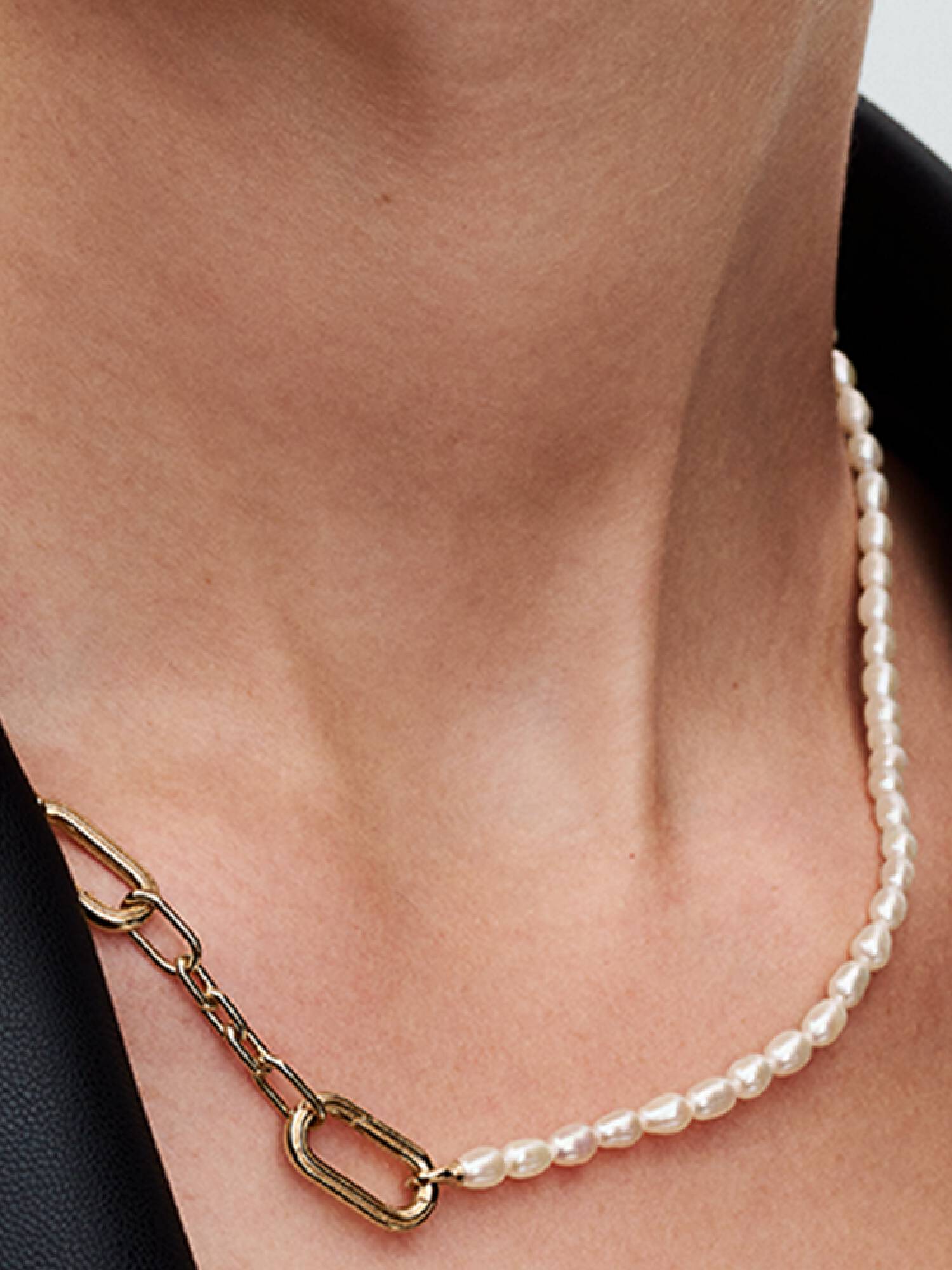 Collar de perlas cultivadas de agua dulce tratadas delgadas