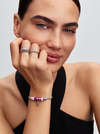 Anillo Banda de corazones