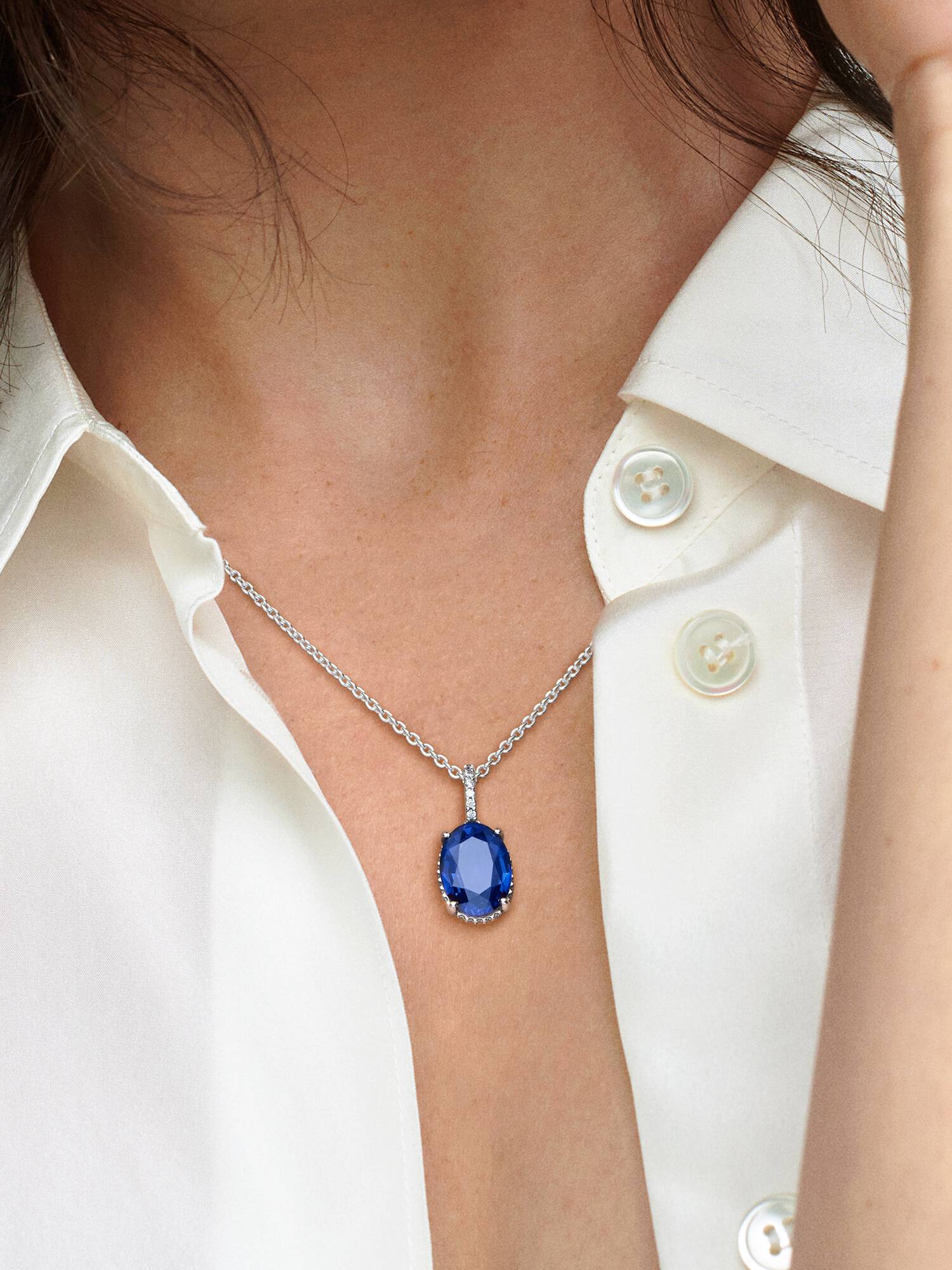 Collar con pendiente Halo de impacto reluciente