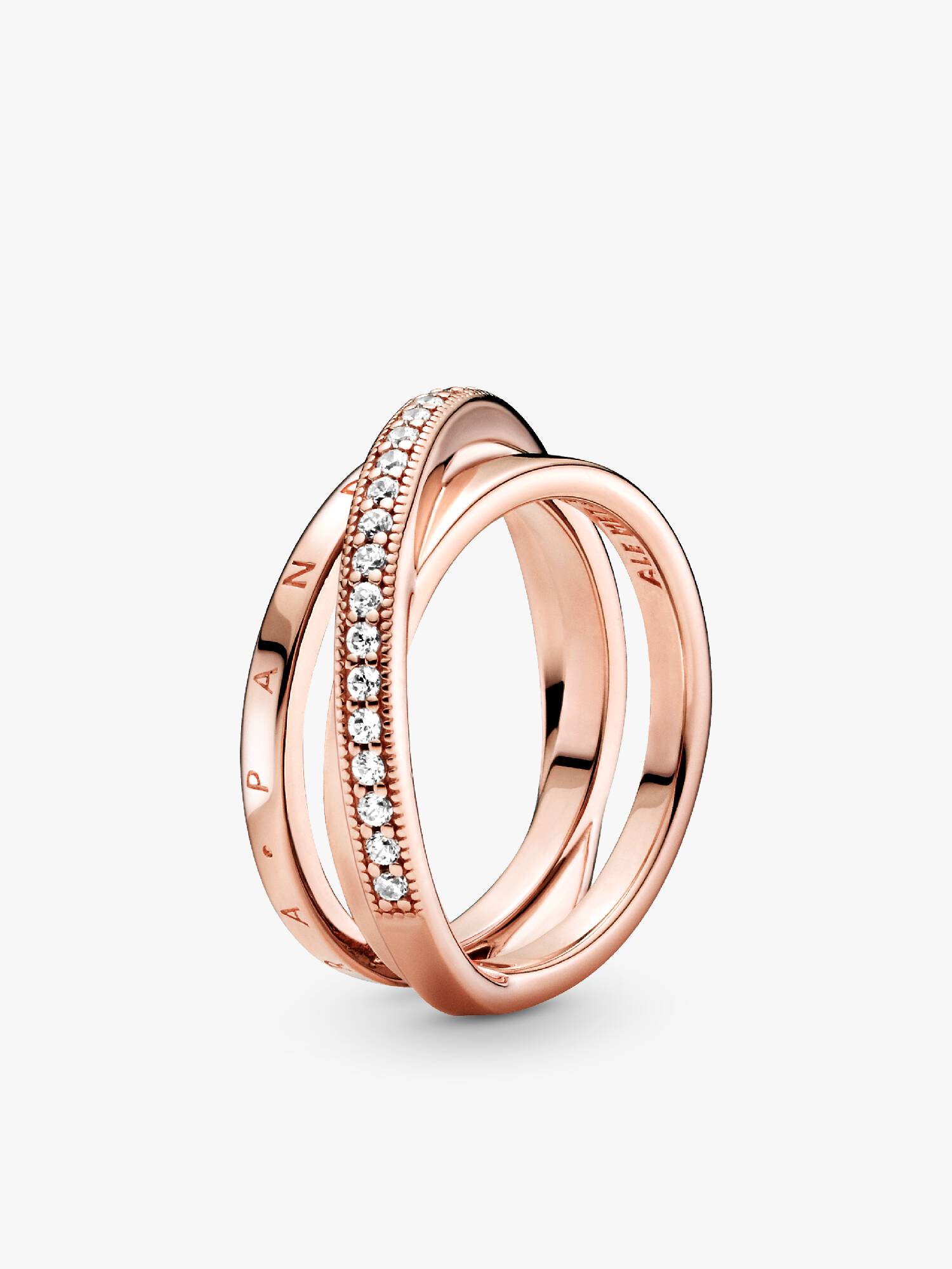 Anillo de banda triple cruzado con pavé
