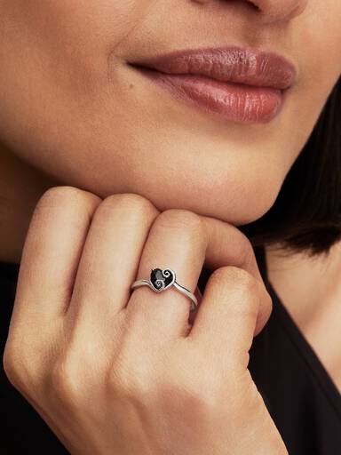 Anillo Corazón Negro de Jack del Extraño Mundo de Jack de Disney
