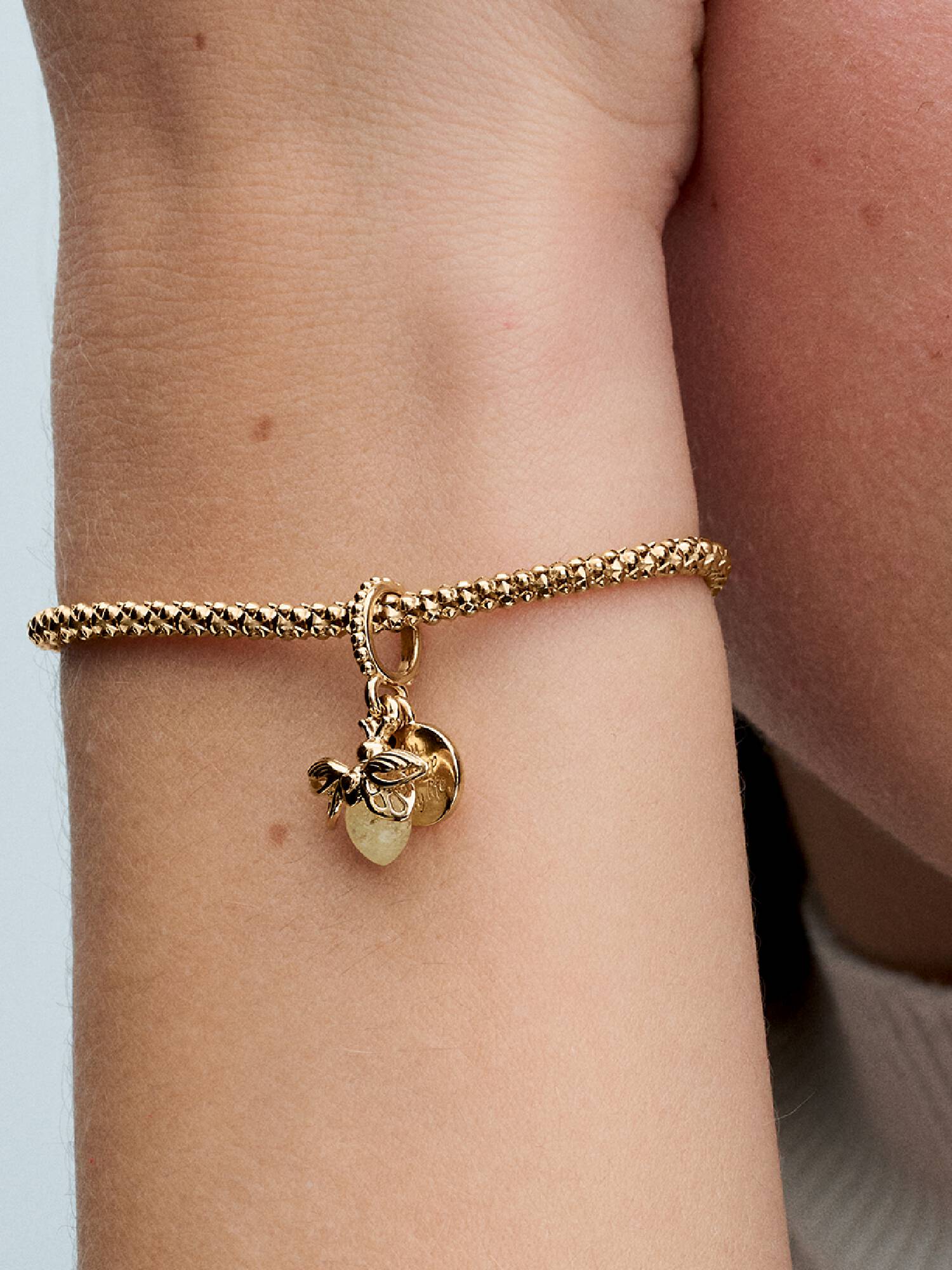 Charm colgante Luciérnaga que brilla en la oscuridad
