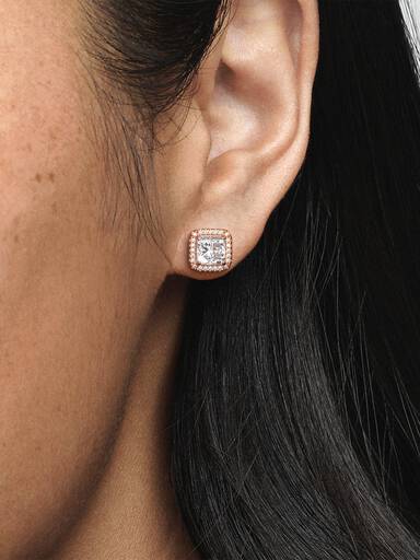 Aretes de botón cuadrados con halo brillante
