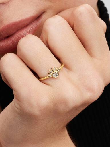 Anillo Sol Celestial reluciente