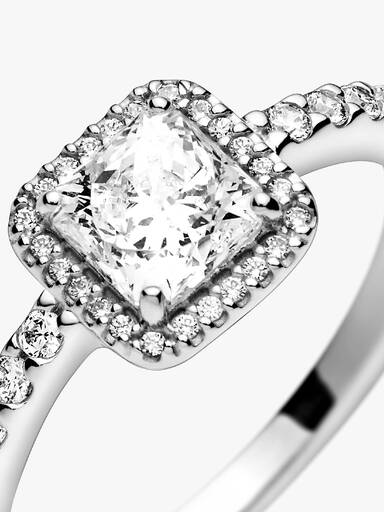 Anillo cuadrado con halo brillante