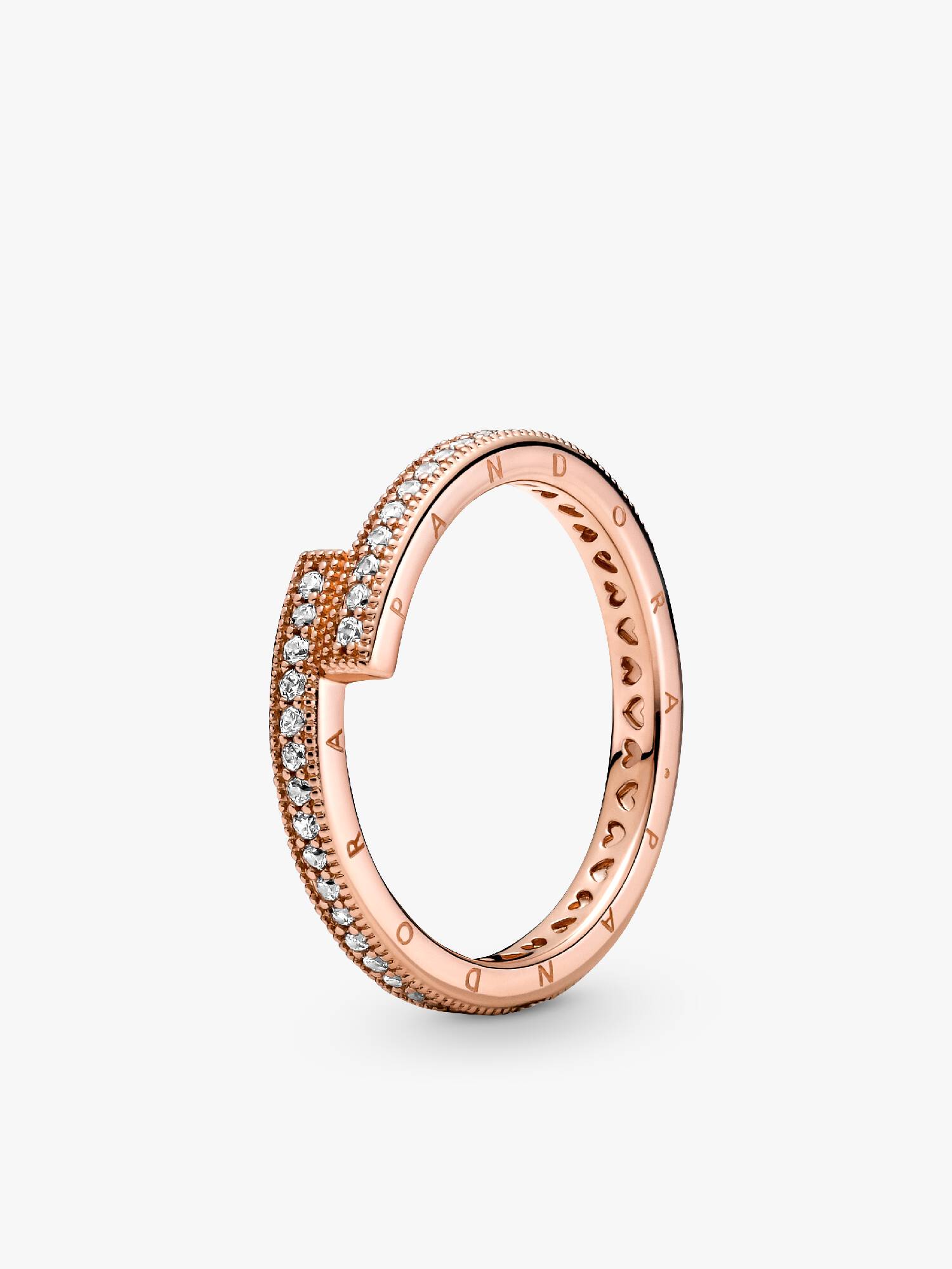 Anillo sobrepuesto reluciente