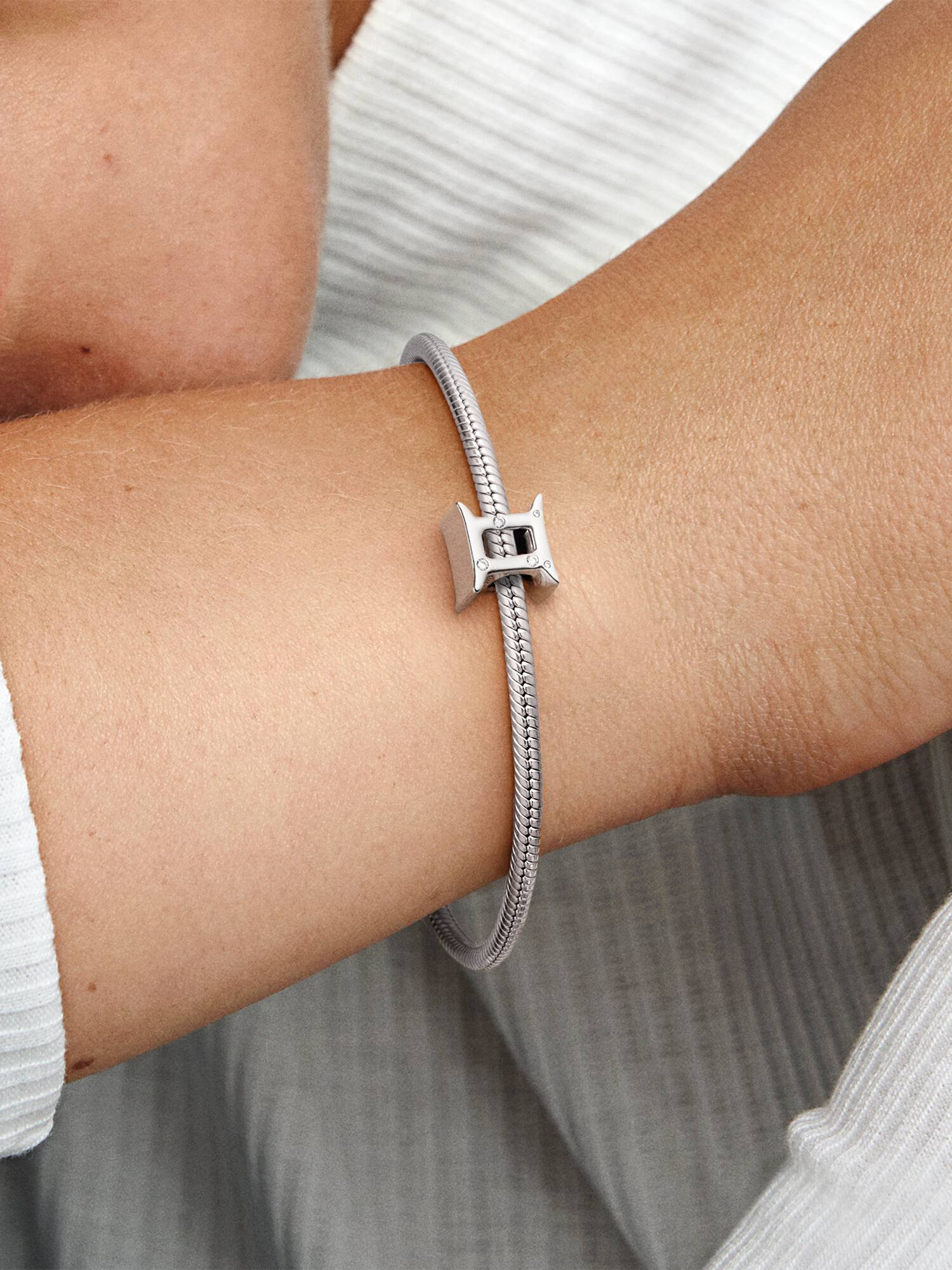 Charm del zodíaco Géminis resplandeciente