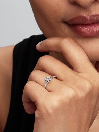Anillo Flor Deslumbrante