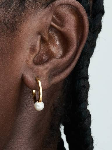 Aretes de Aro Perla Cultivada de Agua Dulce Tratada