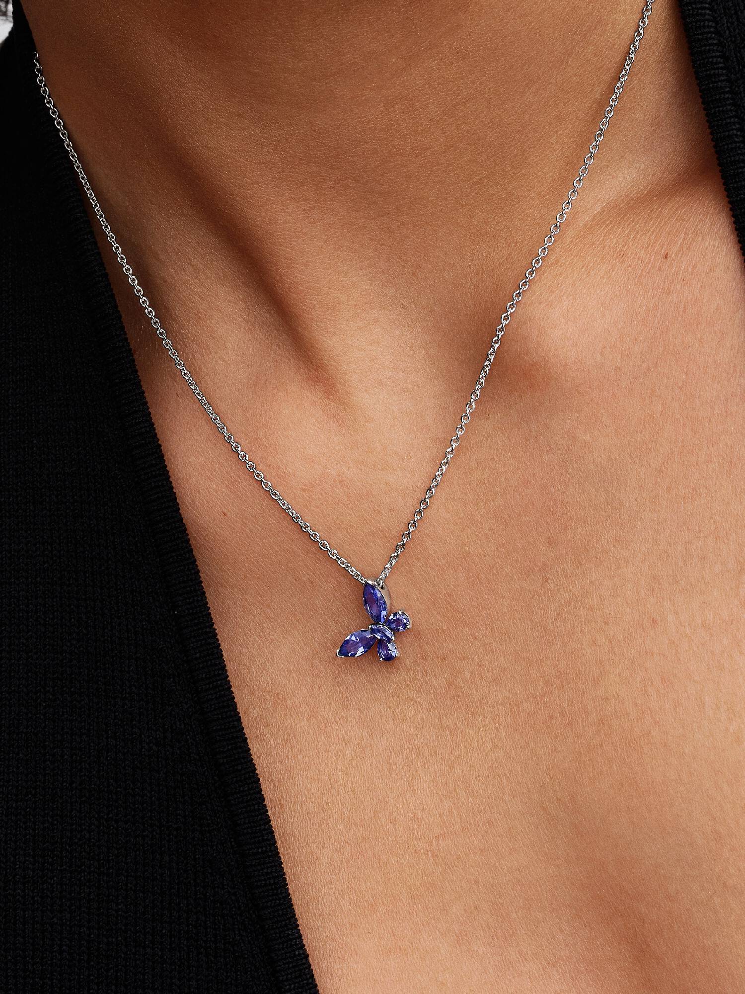 Collar con Colgante Mariposa