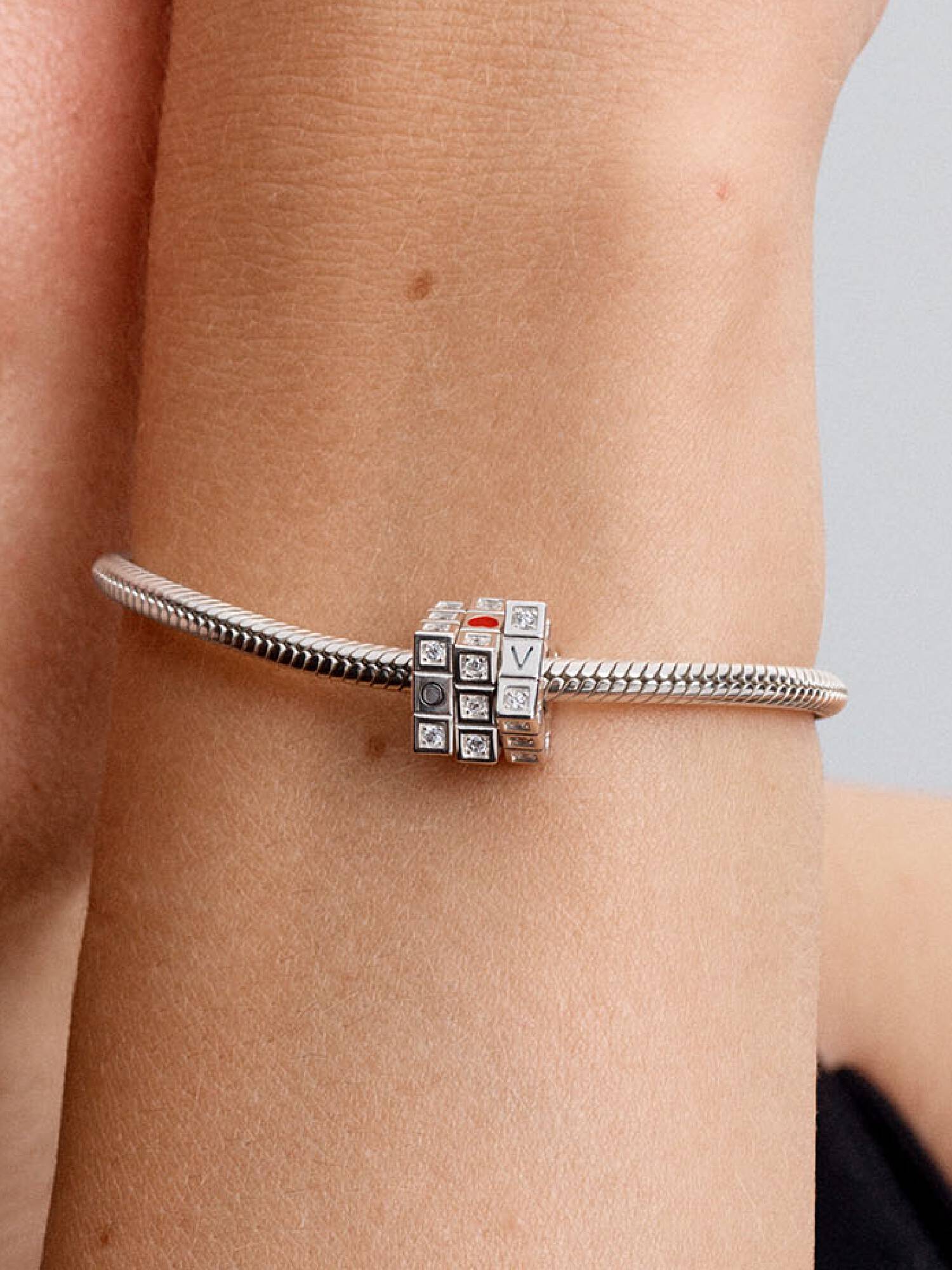 Charm Cubo de juguete móvil