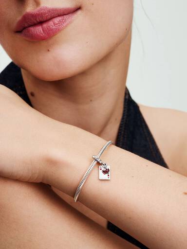 Charm Colgante Doble Reina de Corazones Villanos de Disney