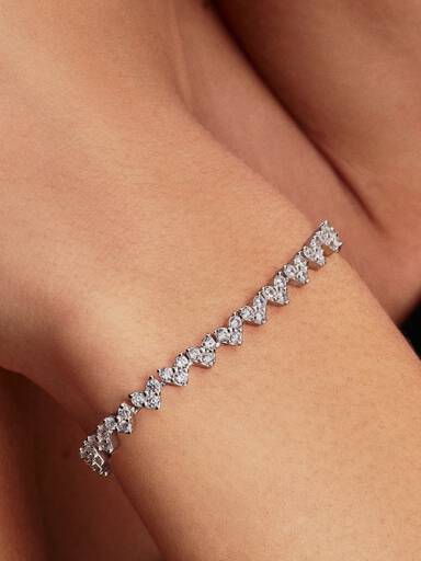 Brazalete Corazón con tres piedras
