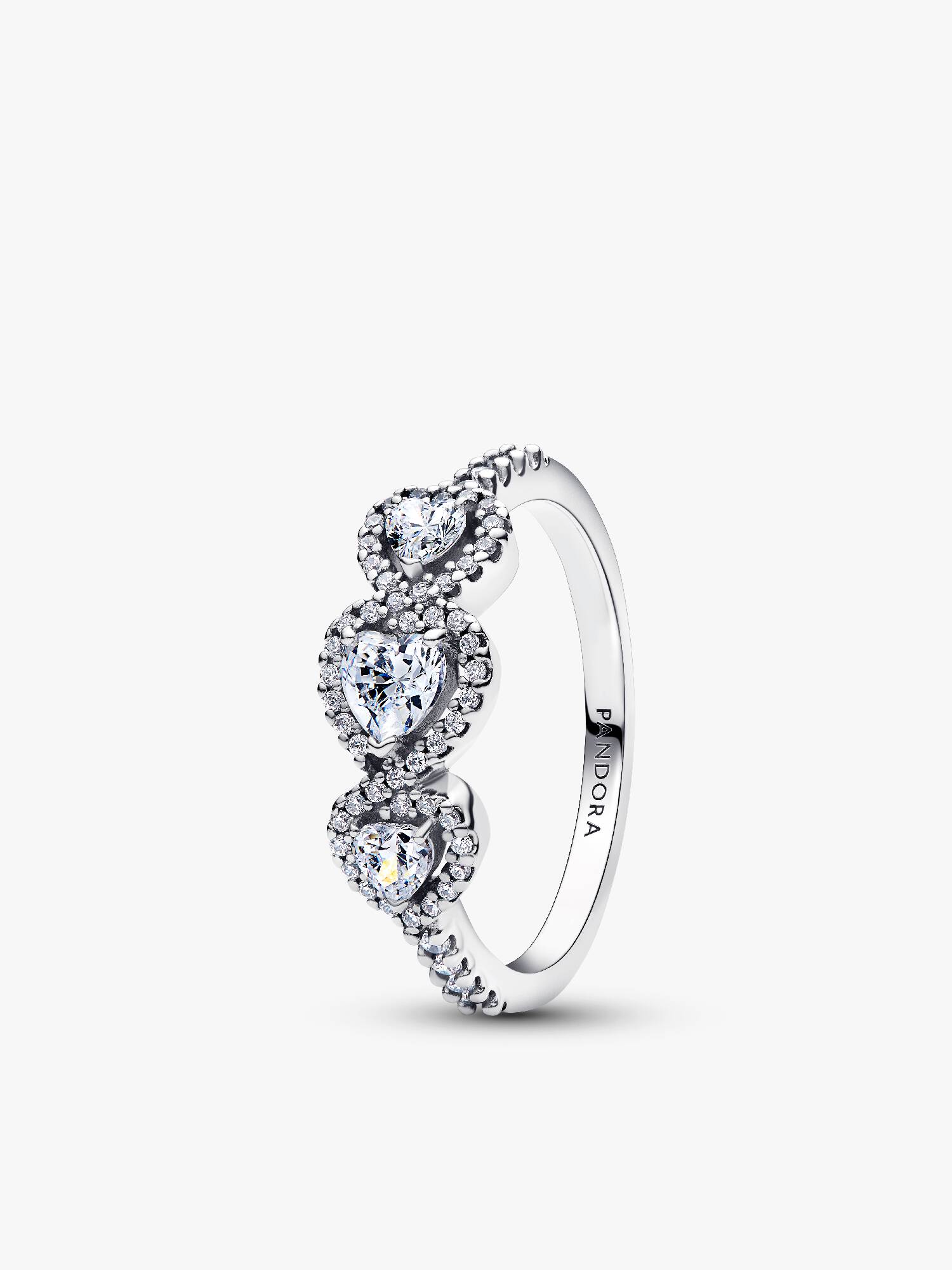 Anillo trilogía de corazones con halo