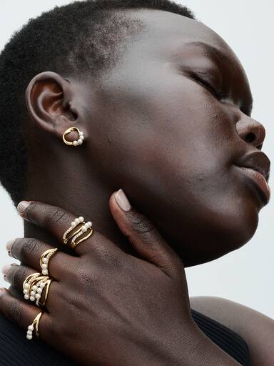 Aretes de botón Círculo con forma orgánica y perlas cultivadas de agua dulce tratada