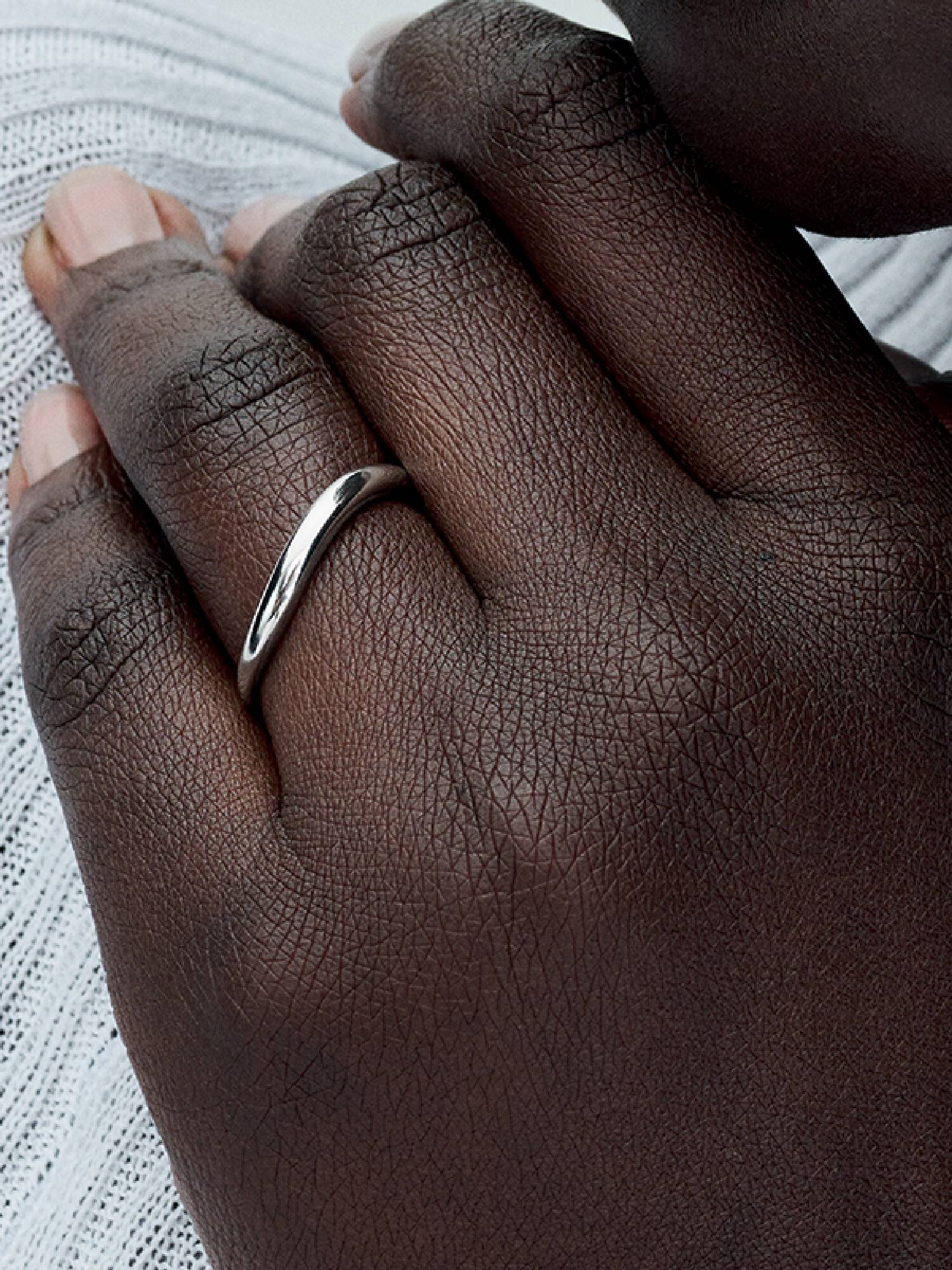 Anillo Banda Forma Orgánica