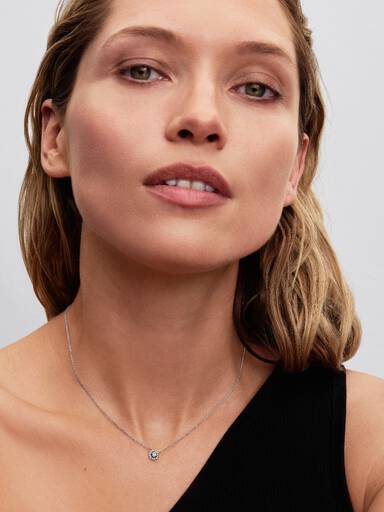 Collar con colgante Halo redondo en pavé