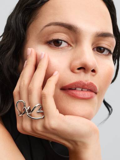Anillo Corazón Forma Orgánica Plateado