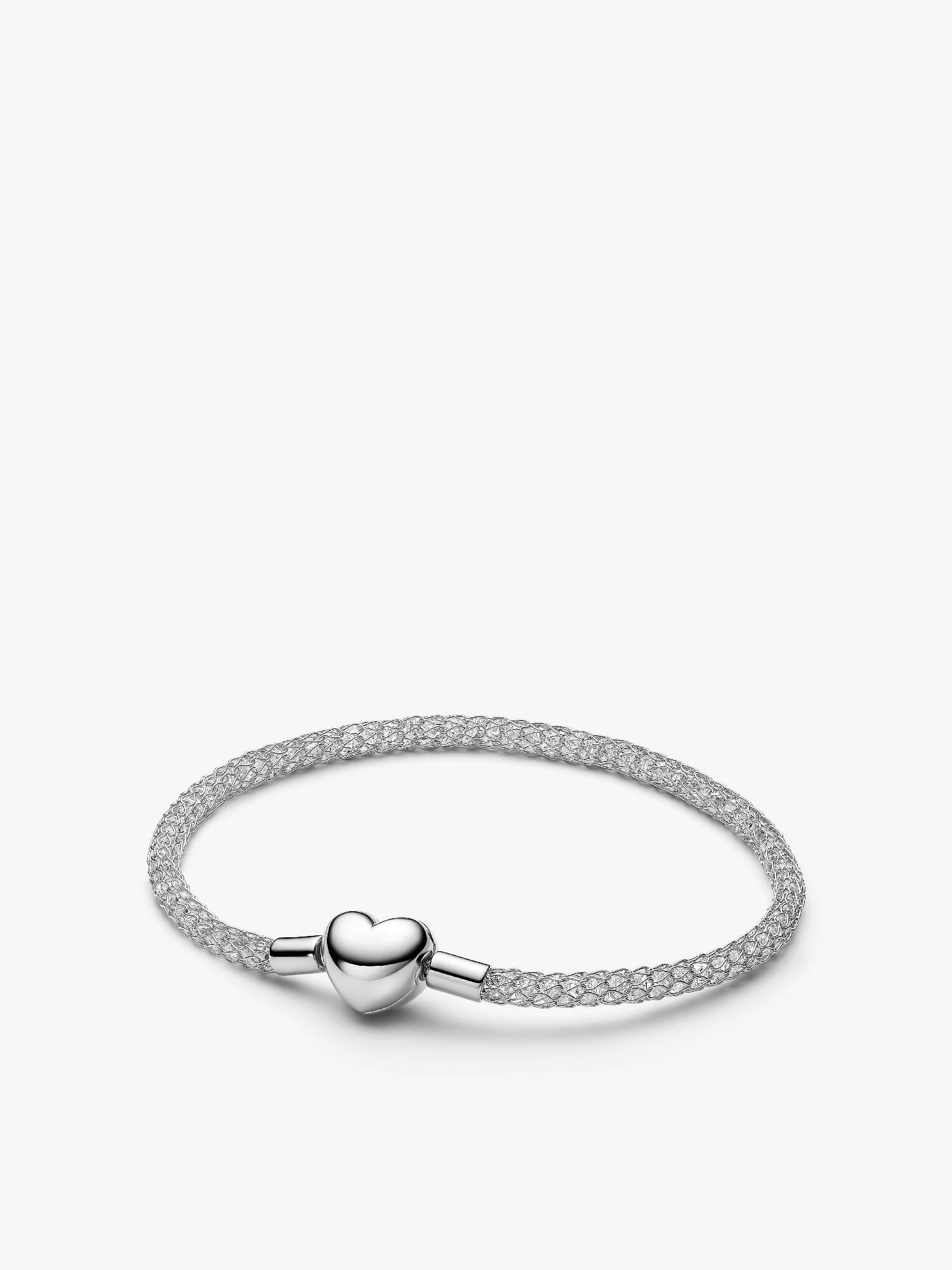 Pulsera de malla brillante con broche de corazón 