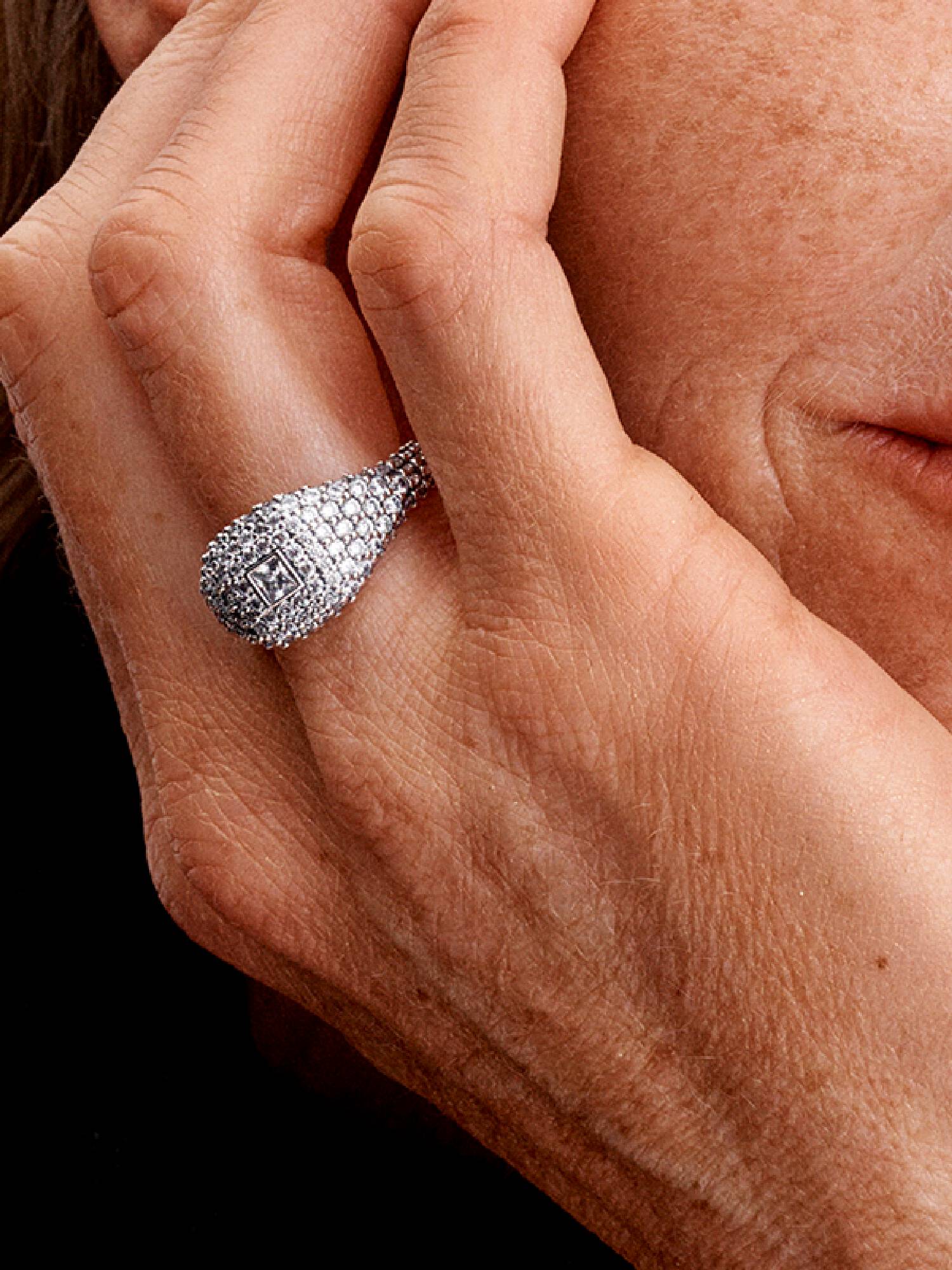 Anillo Cóctel Cuadrado en Pavé