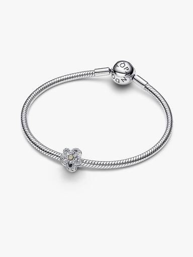 Charm calado Flor en Pavé