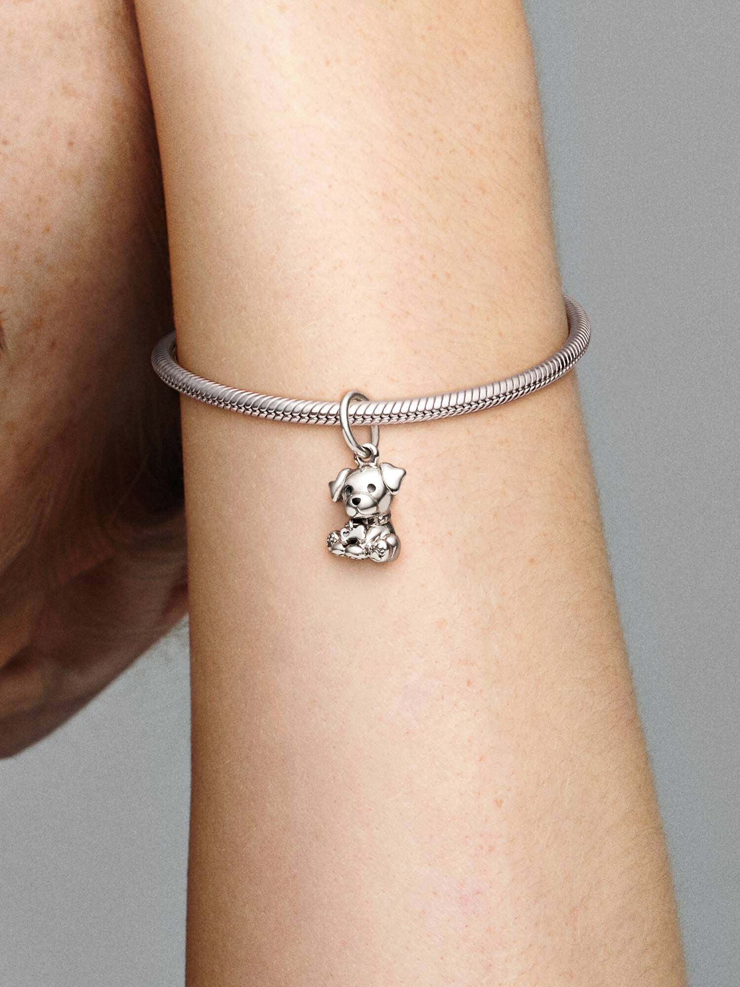 Charm colgante cachorro de Labrador